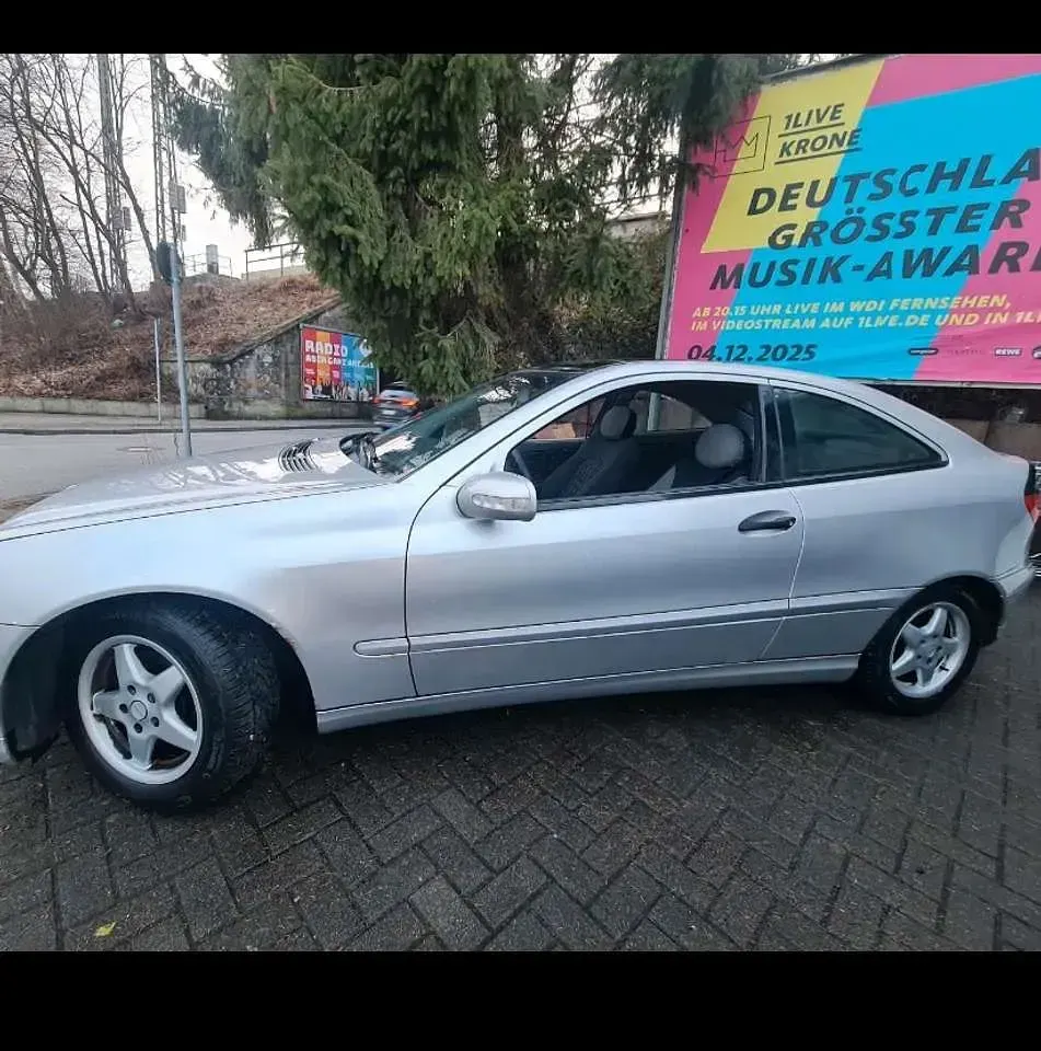 Gebraucht Mercedes C180 143 PS (105 kW) 2006 Coupé