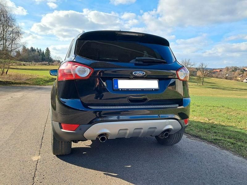 Gebraucht Ford Kuga Titanium 163 PS (119 kW) 2012 Schwarz SUV
