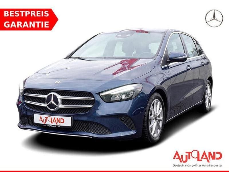 Gebraucht Mercedes B220 Progressive 190 PS (139 kW) 2019 Blau Van / Kleinbus