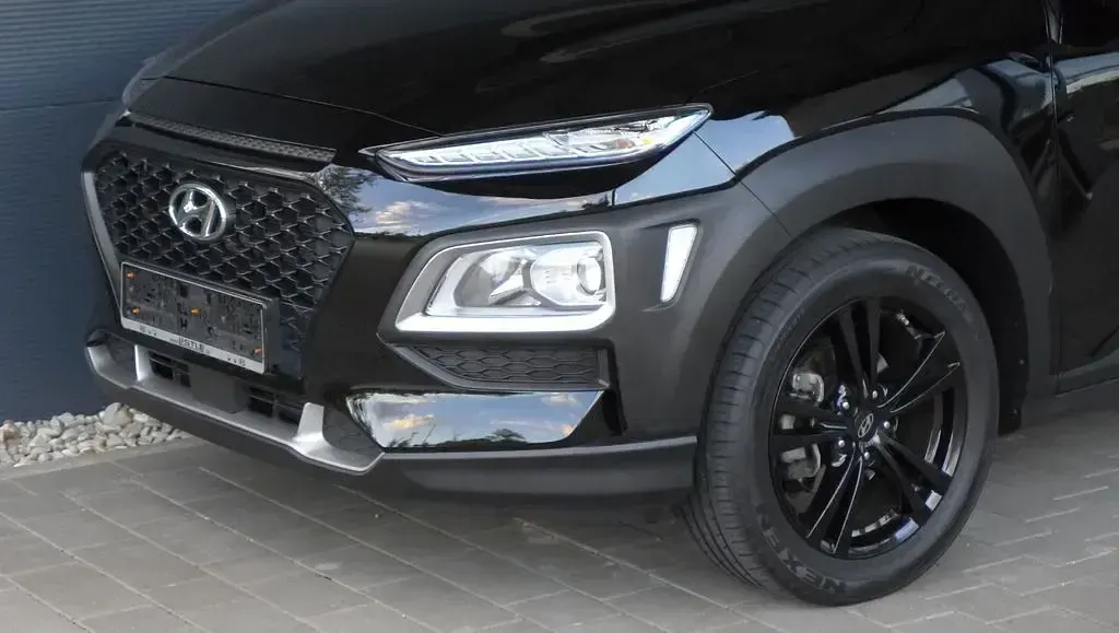 Gebraucht Hyundai Kona 120 PS (88 kW) 2020 Schwarz SUV