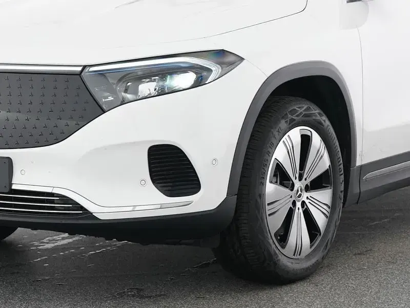 Gebraucht Mercedes EQA250 Progressive 139 kW (190 PS) 2025 Weiß SUV