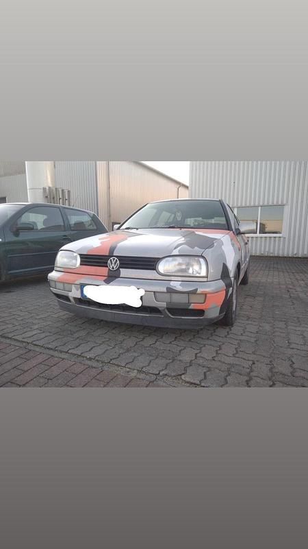 Gebraucht VW Golf III Family 101 PS (74 kW) 1998 Grau Kleinwagen