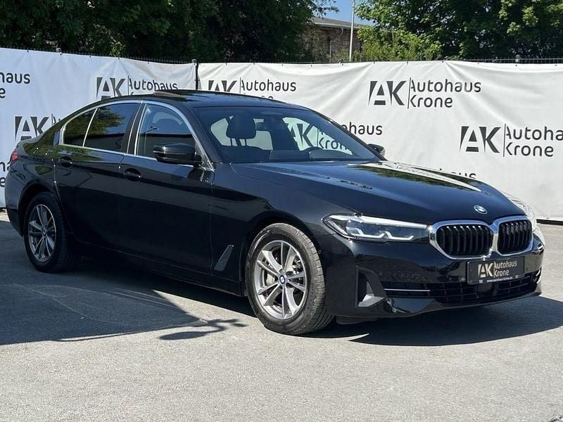 Gebraucht BMW 530 Sport Line 286 PS (210 kW) 2023 Schwarz Limousine