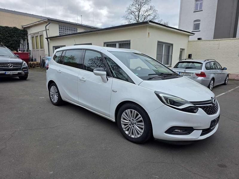 Gebraucht Opel Zafira 131 PS (96 kW) 2017 Van / Kleinbus