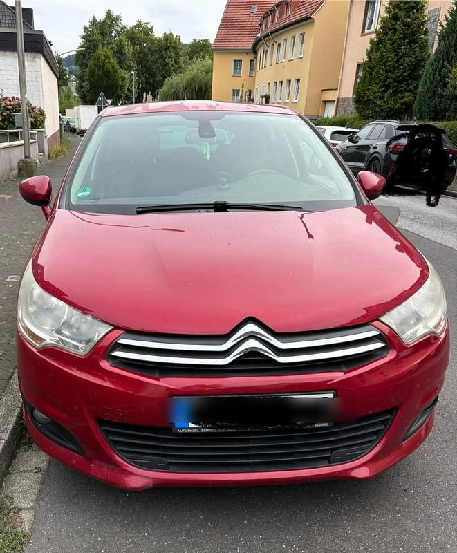 Rot Gebraucht 2011 Citroën C4 Kombi | 2.800 € - Bild 1/4