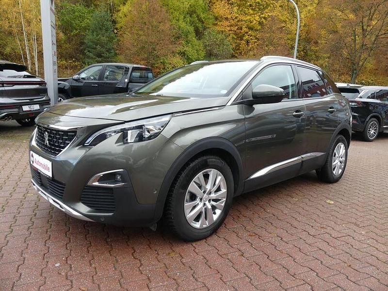 Grau Gebraucht 2019 Peugeot 3008 SUV | 15.990 € (Fairer Preis) - Bild 1/4