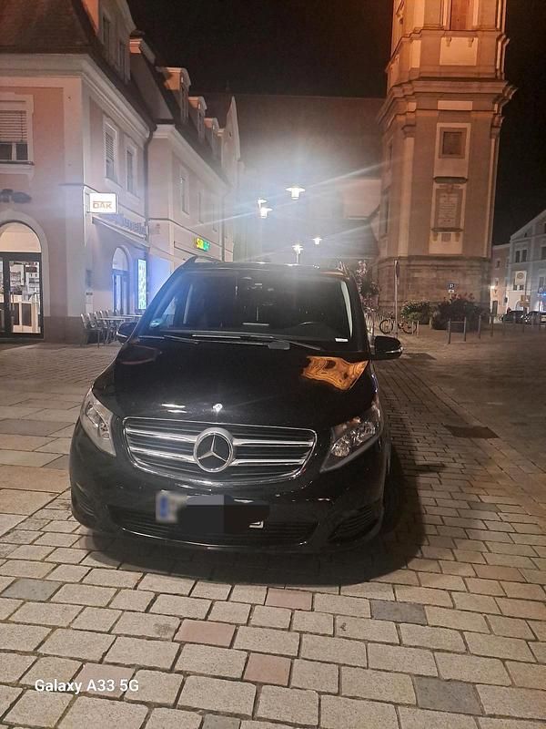 Gebraucht Mercedes V250 190 PS (139 kW) 2015 Schwarz Van / Kleinbus