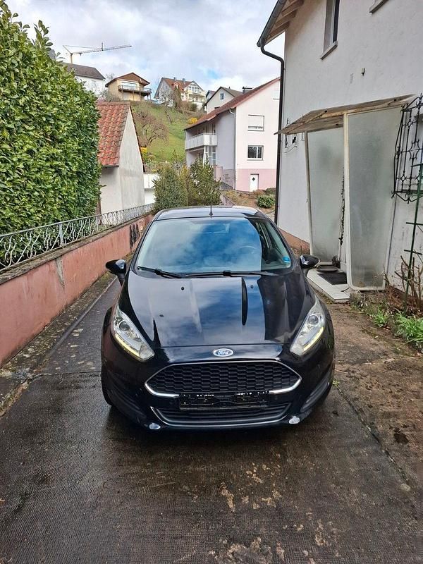 Gebraucht Ford Fiesta SYNC Edition 101 PS (74 kW) 2016 Schwarz Kleinwagen
