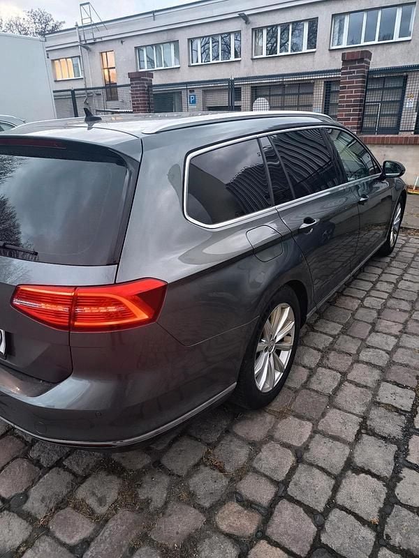 Gebraucht VW Passat 150 PS (110 kW) 2016 Grau Kombi