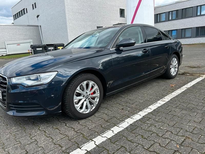 Blau Gebraucht 2011 Audi A6 Limousine | 11.900 € (Fairer Preis) - Bild 1/4
