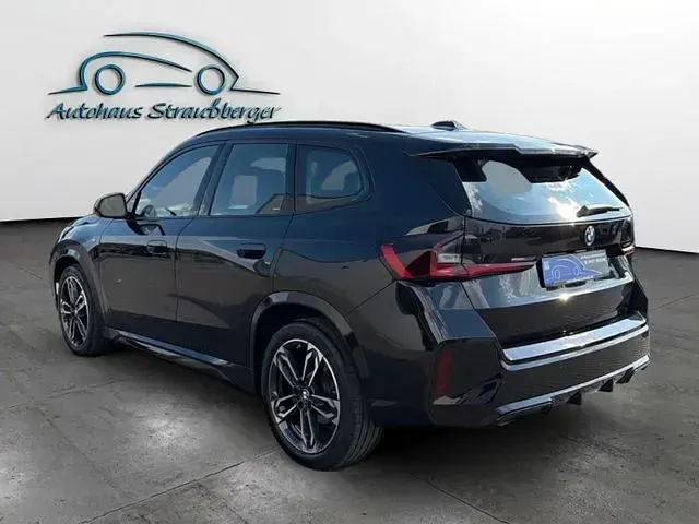 Gebraucht BMW X1 M Sport 211 PS (155 kW) 2024 Saphirschwarz SUV