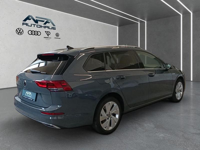Usata VW Golf VIII Style 190 CV (139 kW) 2023 Grigio Station wagon