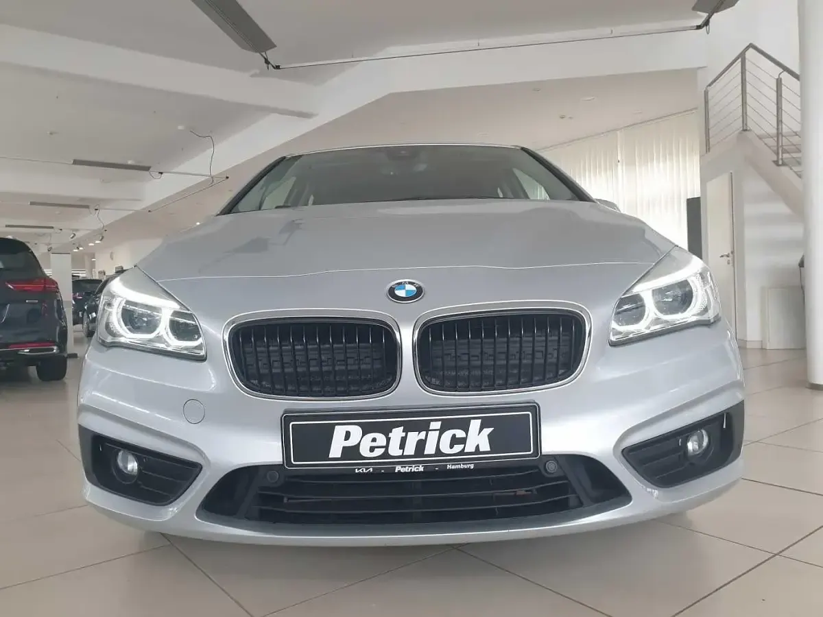 Używany BMW 220 192 KM (141 kW) 2016 Srebrny Kombi