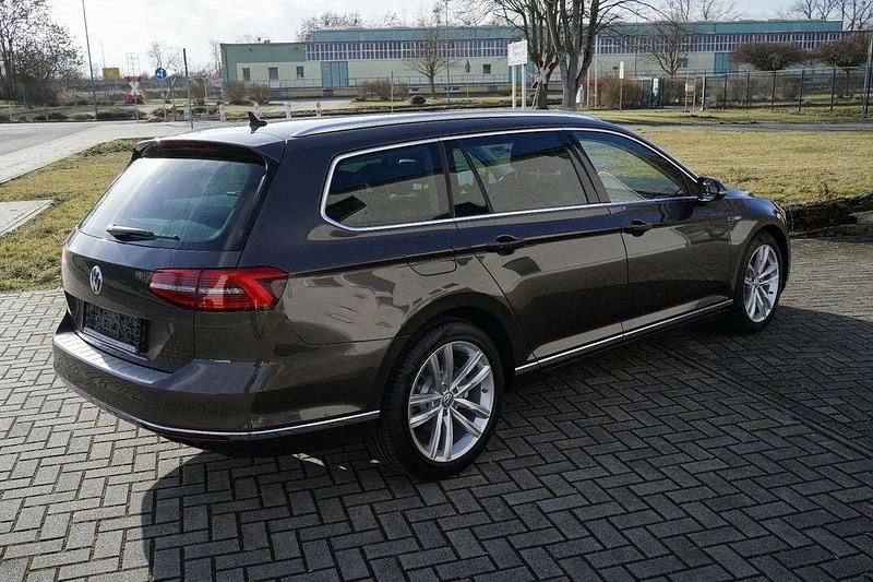 Gebraucht VW Passat Highline 190 PS (139 kW) 2015 Schwarz Kombi