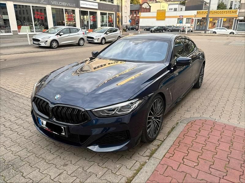 Blau Gebraucht 2020 BMW 840 M Performance Coupé | 53.000 € (Fairer Preis) - Bild 1/4