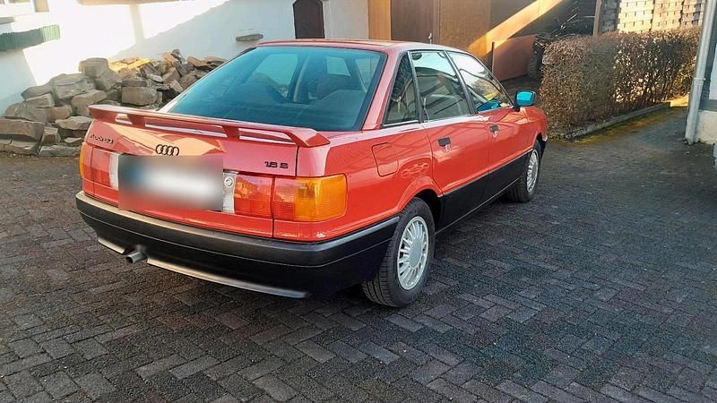 Second-hand Audi 80 90 CP (66 kW) 1990 Roșu Berlinǎ