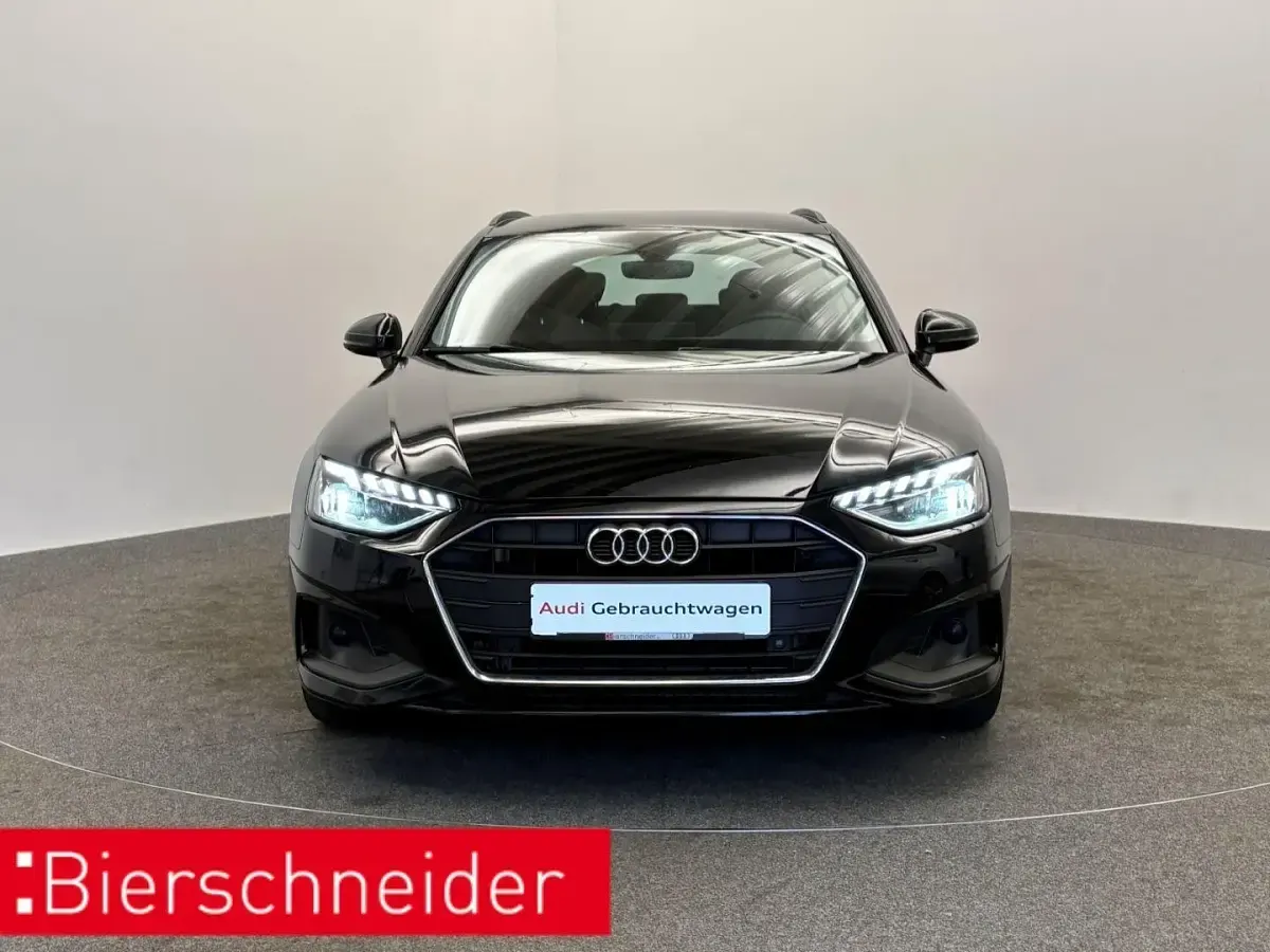 Gebraucht Audi A4 Business 204 PS (150 kW) 2022 Schwarz Kombi