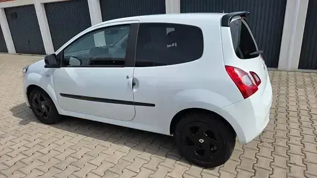 Gebraucht Renault Twingo Initiale Paris 75 PS (55 kW) 2013 Weiß Kleinwagen