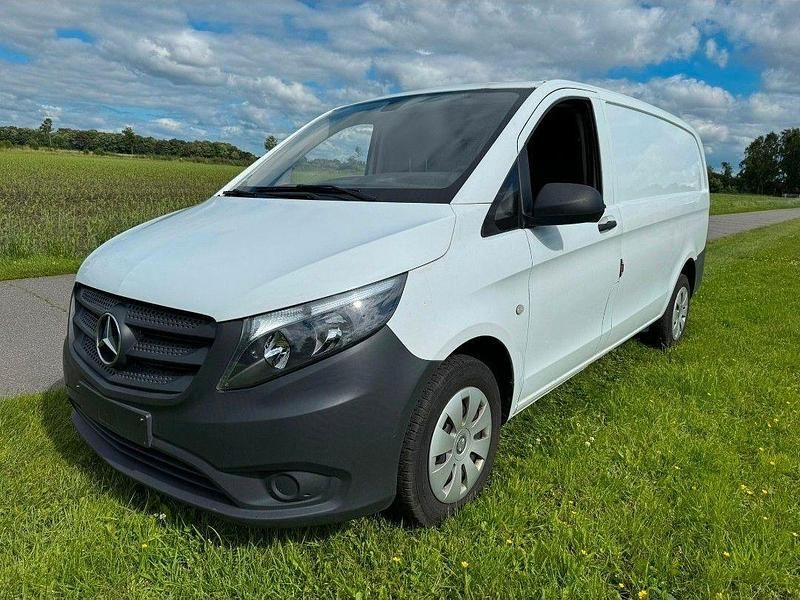 Gebraucht Mercedes Vito 114 PS (83 kW) 2016 Weiß Van