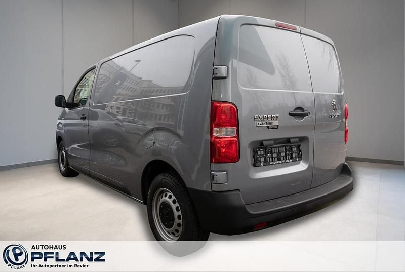 Gebraucht Peugeot Expert Premium 144 PS (105 kW) 2022 Silber Van