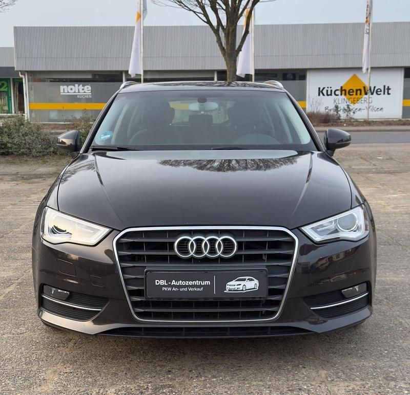 Gebraucht Audi A3 Attraction 150 PS (110 kW) 2014 Braun Limousine