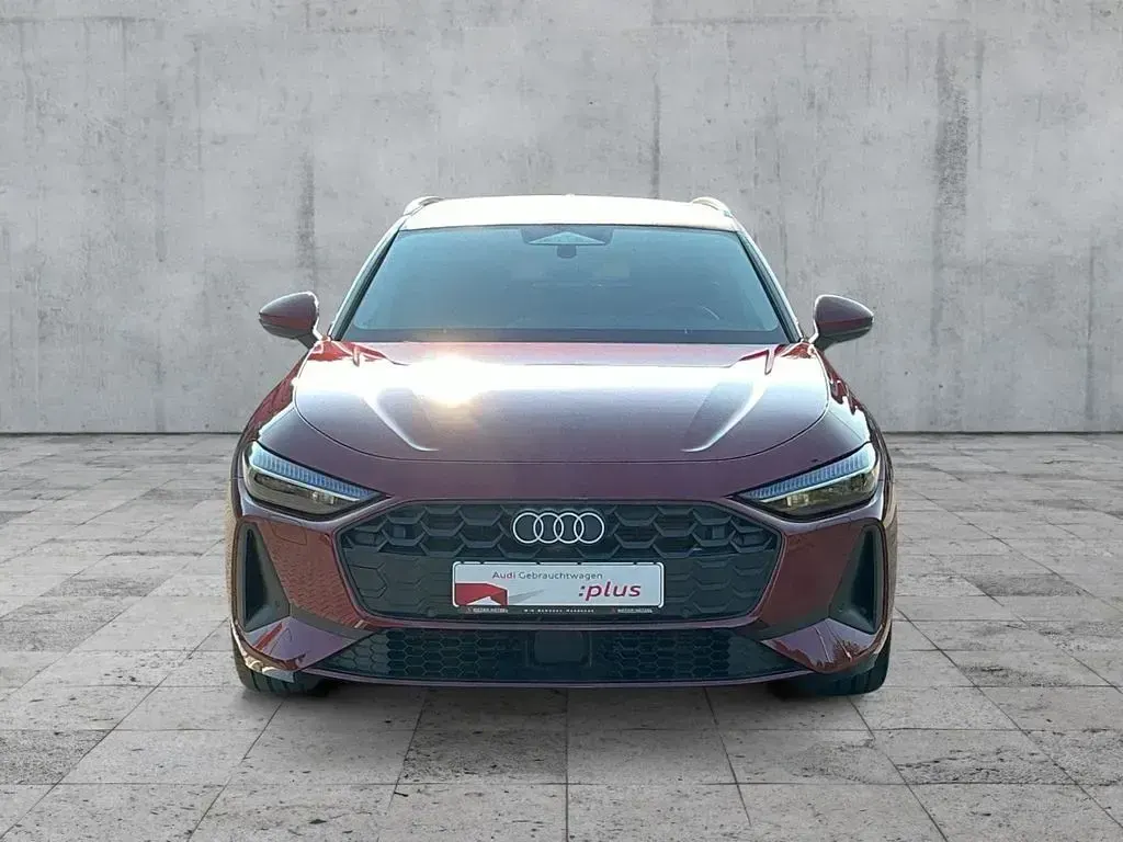 Gebraucht Audi A5 Sport 204 PS (150 kW) 2025 Rot Kombi