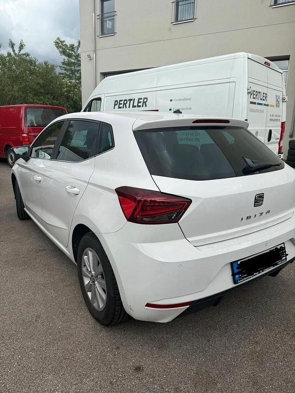 Gebraucht Seat Ibiza 95 PS (69 kW) 2017 Weiß Kleinwagen
