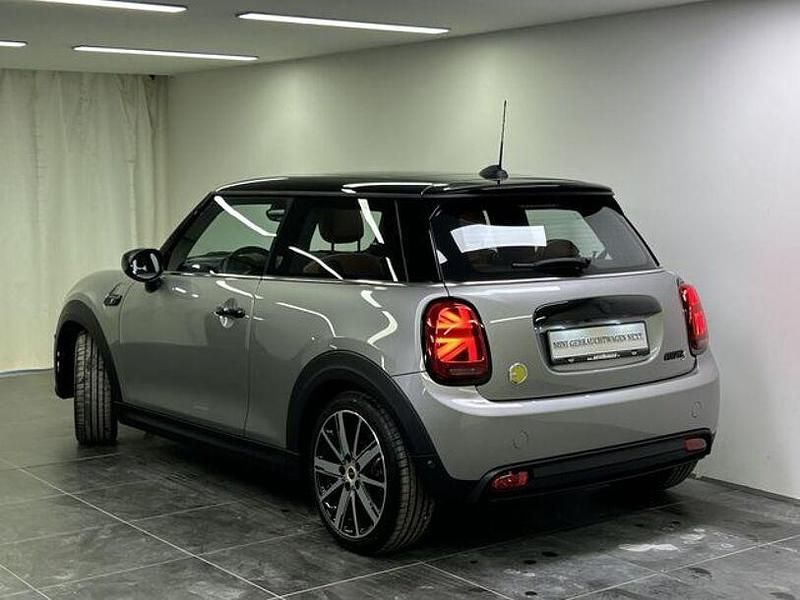 Gebraucht Mini Cooper SE Hatch 135 kW (184 PS) 2023 Grau Kleinwagen