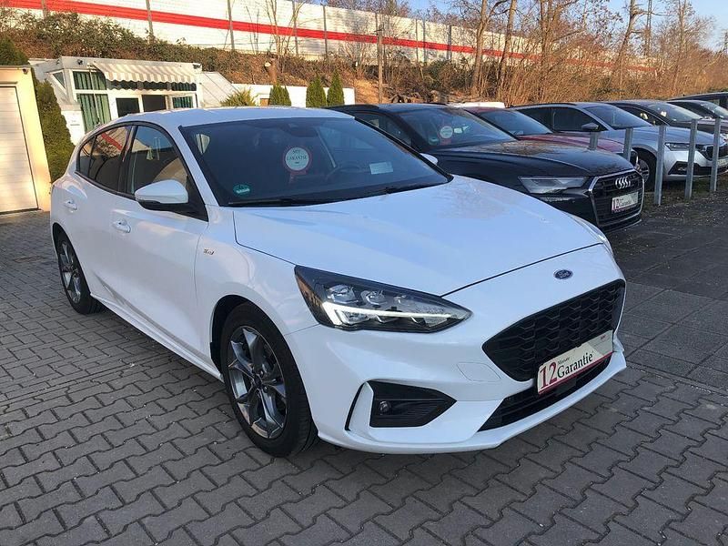 Gebraucht Ford Focus ST-Line 150 PS (110 kW) 2021 Weiß Limousine