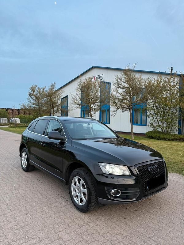 Second-hand Audi Q5 168 CP (123 kW) 2010 Negru SUV