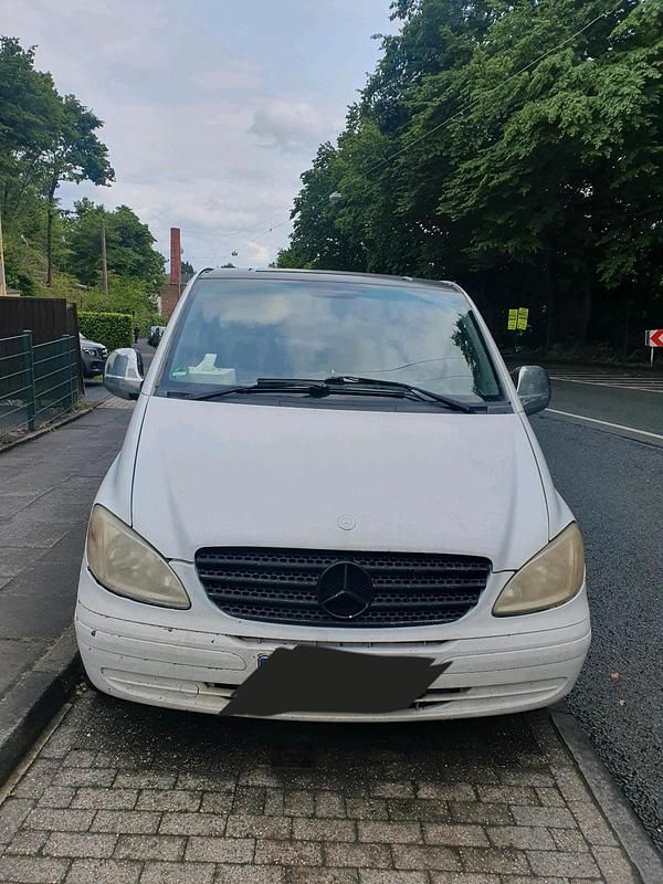 Weiß Gebraucht 2004 Mercedes Vito Van | 1.700 € (Guter Preis) - Bild 1/4