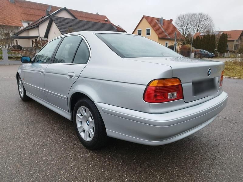 Gebraucht BMW 520 170 PS (125 kW) 2000 Silber Limousine