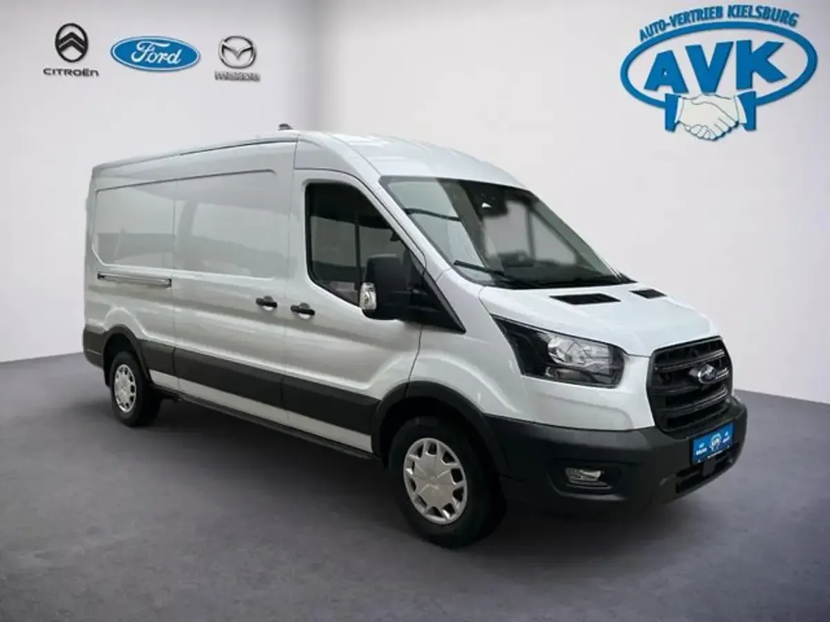Gebraucht Ford Transit Trend 131 PS (96 kW) 2024 Weiß Limousine