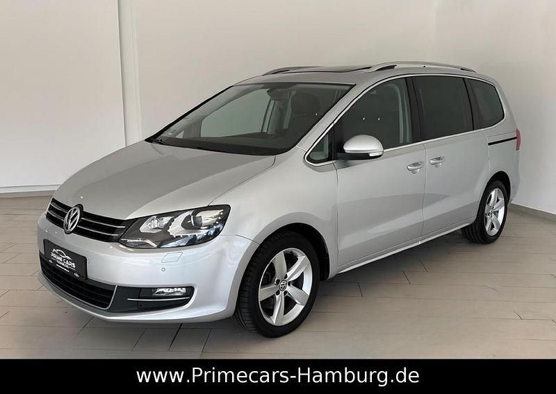 Silber Gebraucht 2014 VW Sharan Highline Van / Kleinbus | 19.490 € (Teuer) - Bild 1/4