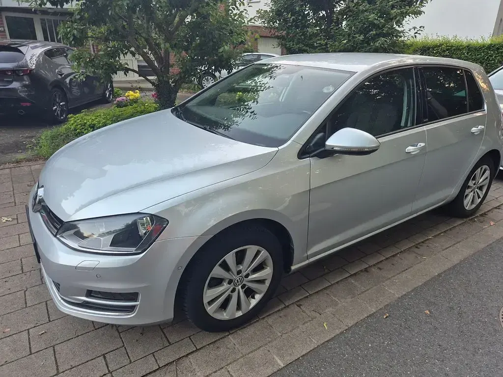 Gebraucht VW Golf VII Allstar 110 PS (80 kW) 2017 Silber Limousine
