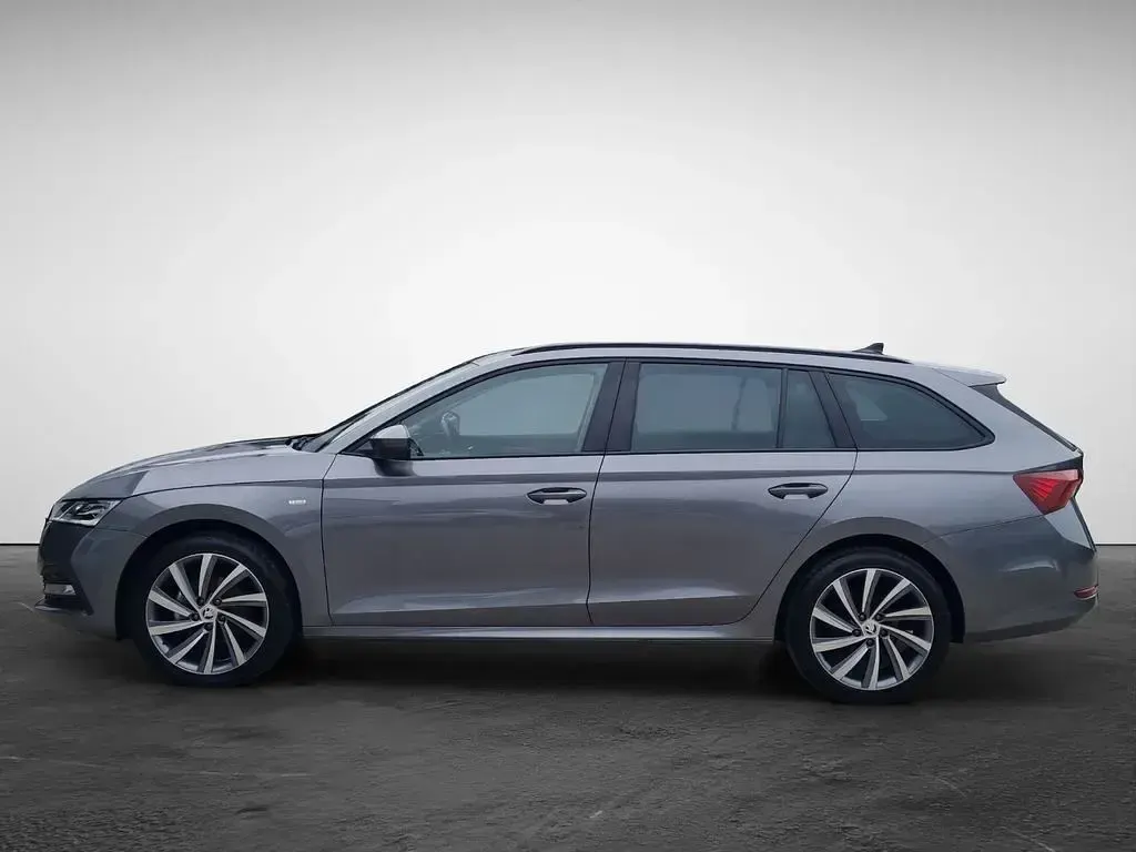 Gebraucht Skoda Octavia Ambition 150 PS (110 kW) 2022 Grau Kombi