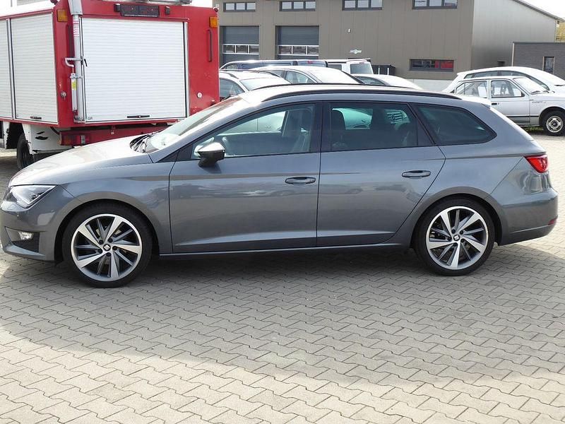 Gebraucht Seat Leon ST FR 150 PS (110 kW) 2016 Grau Kombi