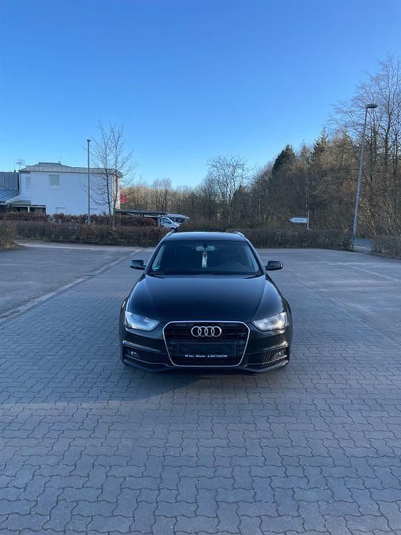 Schwarz Gebraucht 2014 Audi A4 S-Line Kombi | 4.500 € (Superpreis) - Bild 1/4