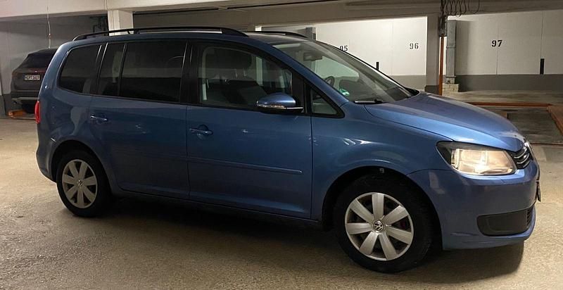 Gebraucht VW Touran 105 PS (77 kW) 2011 Blau Van / Kleinbus
