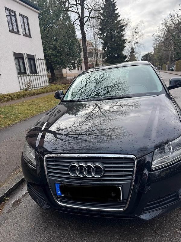 Gebraucht Audi A3 Sportback 102 PS (75 kW) 2010 Schwarz Kleinwagen