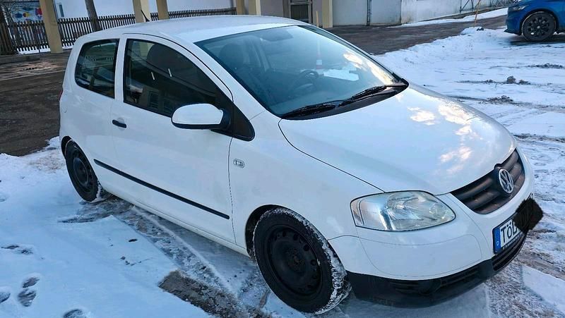Weiß Gebraucht 2007 VW Fox Kleinwagen | 1.200 € (Fairer Preis) - Bild 1/4
