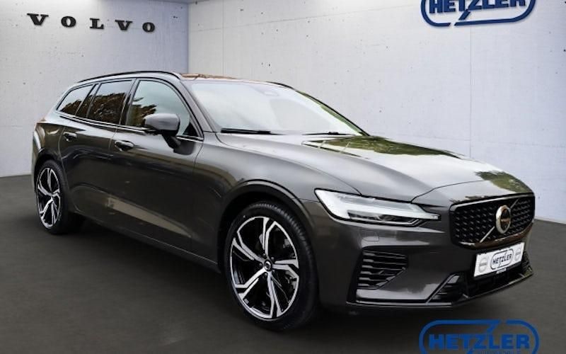 Gebraucht Volvo V60 Ultra 455 PS (334 kW) 2025 Platinum grey / metallic Kombi