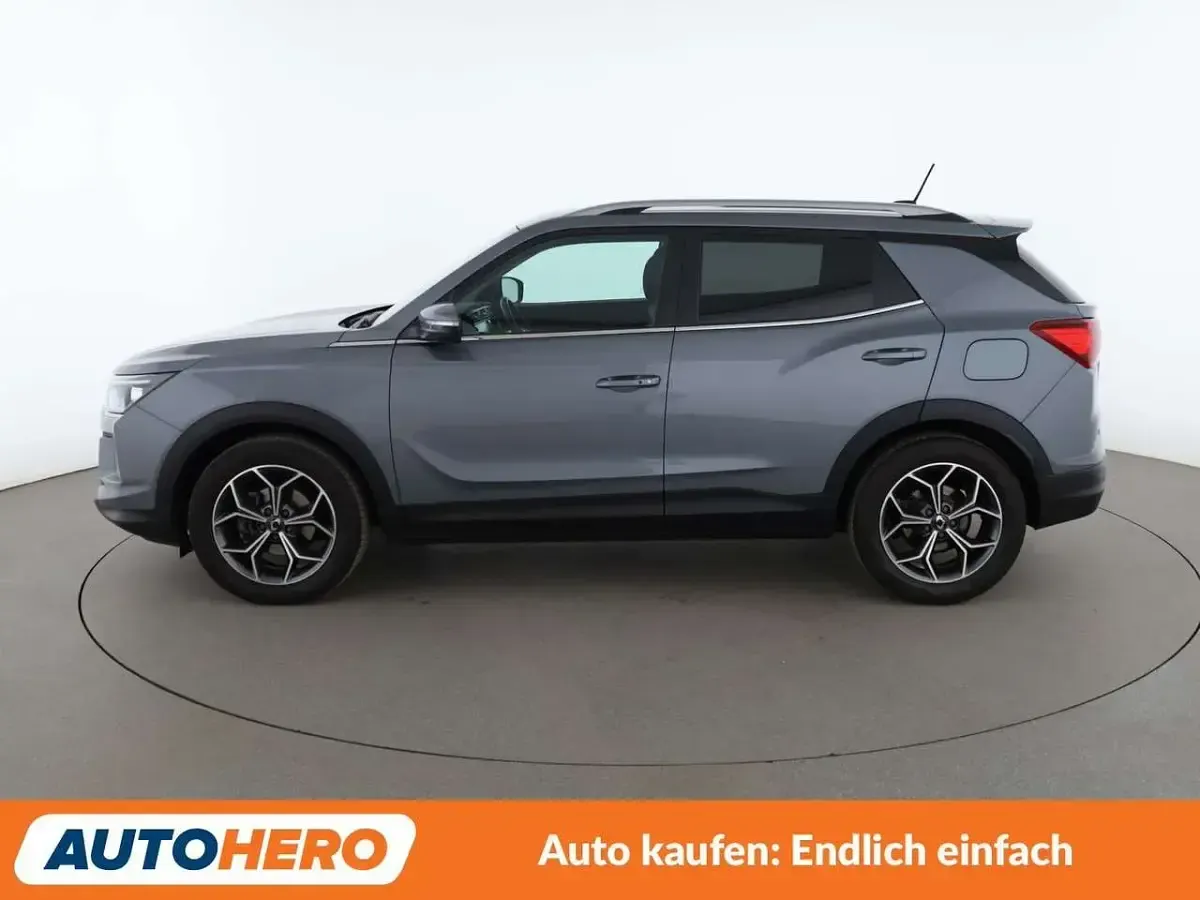 Gebraucht SsangYong Korando 136 PS (100 kW) 2023 Grau SUV