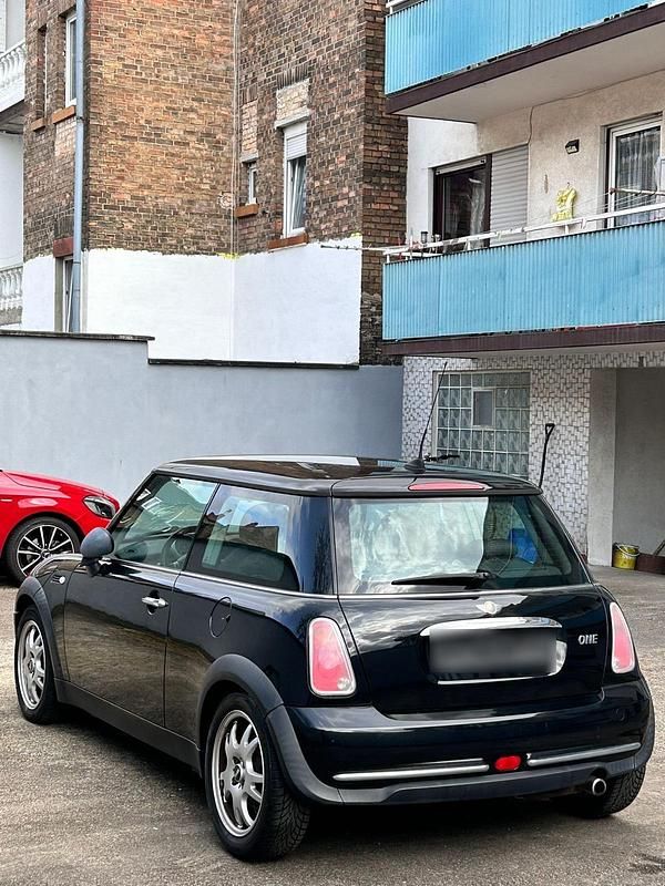 Gebraucht Mini Cooper 90 PS (66 kW) 2005 Schwarz Kleinwagen
