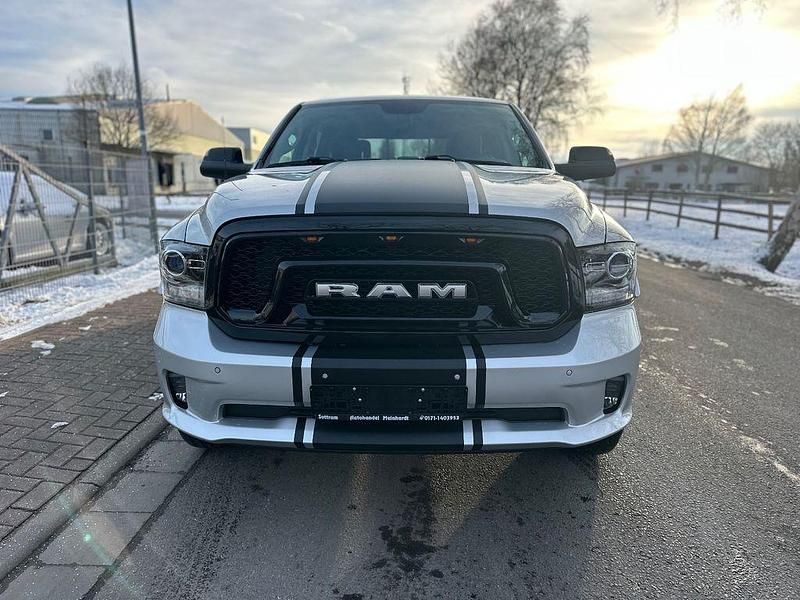 Second-hand Dodge Ram 401 CP (294 kW) 2019 Argintiu Pickup
