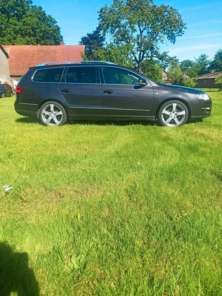 Gebraucht VW Passat Individual 170 PS (125 kW) 2008 Grau Limousine