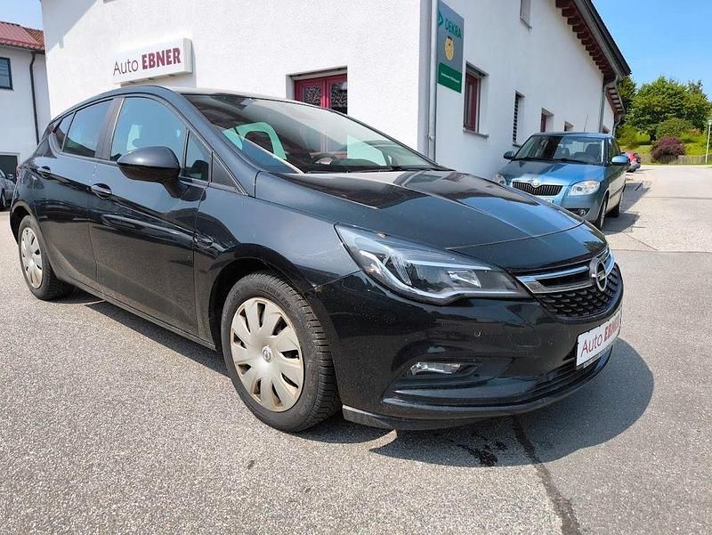 Schwarz Gebraucht 2019 Opel Astra Business Limousine | 7.990 € (Superpreis) - Bild 1/4