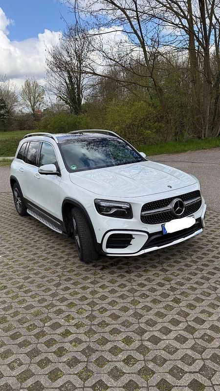 Gebraucht Mercedes GLB220 Premium Plus 190 PS (139 kW) 2023 Weiß SUV