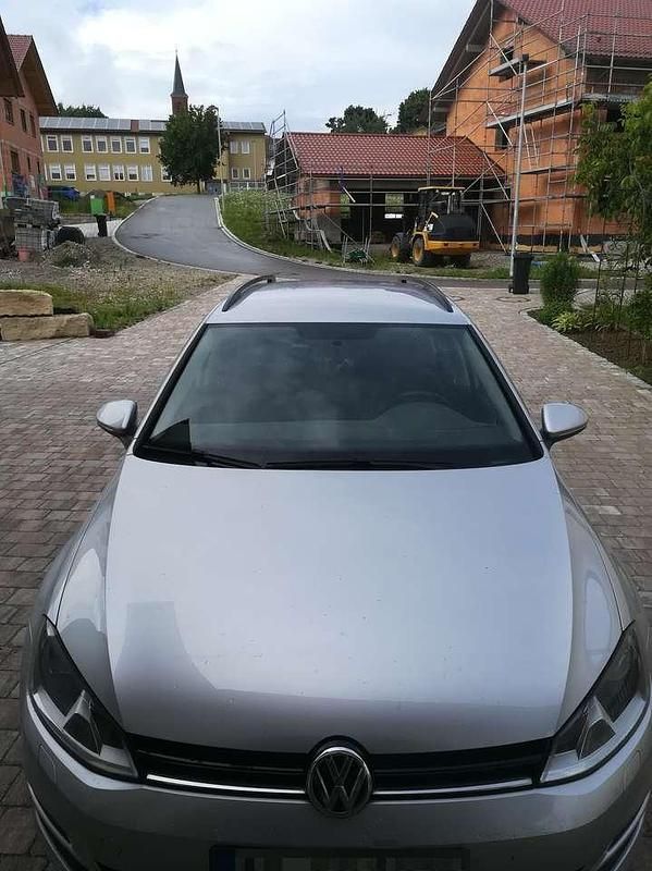 Silber Gebraucht 2015 VW Golf VII Trendline Kombi | 11.500 € (Fairer Preis) - Bild 1/4