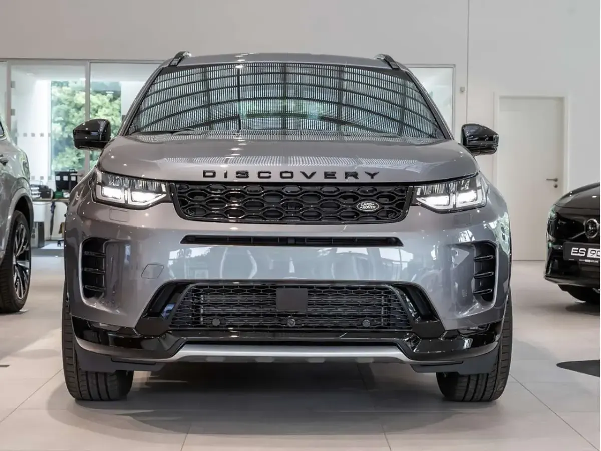 Neu Land Rover Discovery Sport Dynamic 163 PS (119 kW) 2026 Eiger grey SUV